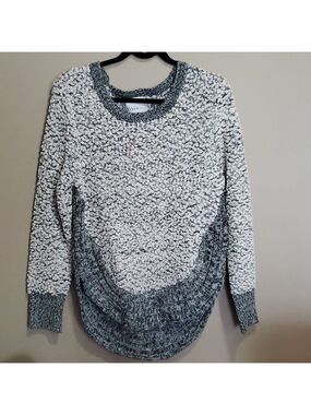 Ya Ya & co sweater size medium/large